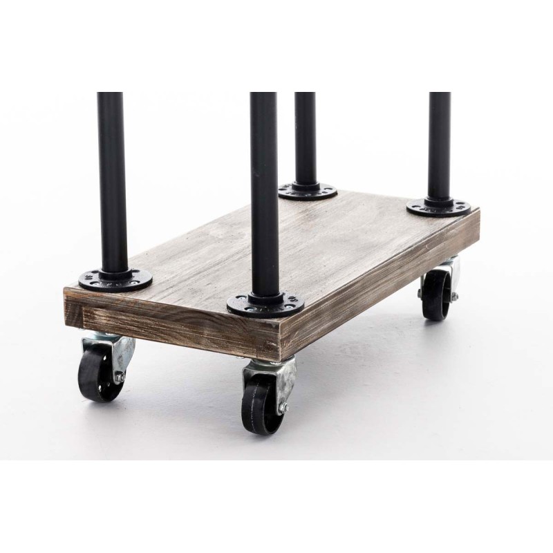 Tyylikäs ja käytännöllinen takkapuuteline pyörillä teolliseen tyyliin