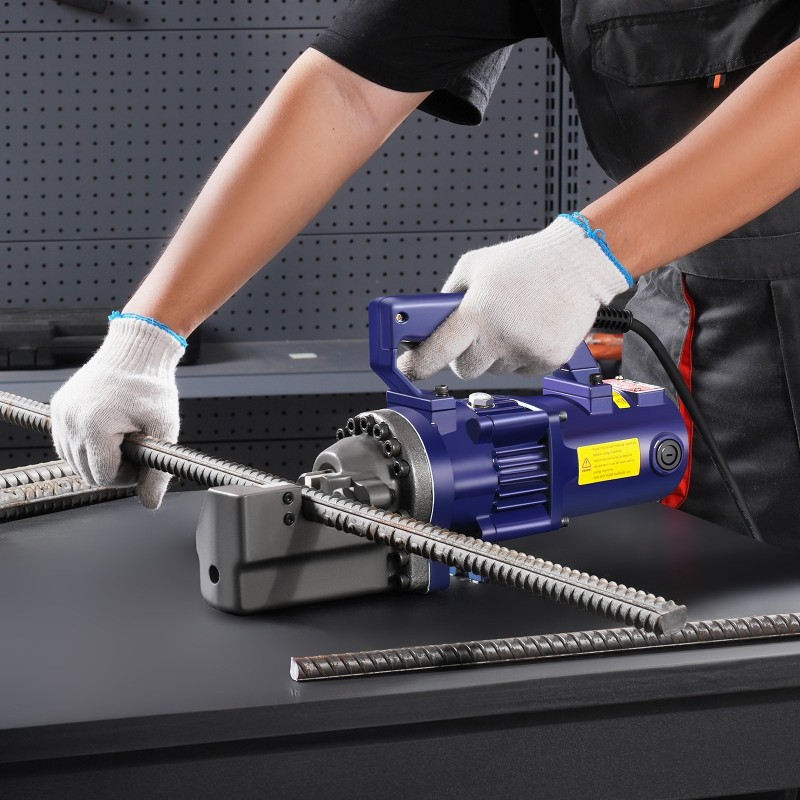 Sähköhydraulinen harjateräksen leikkuri 1350W 4–22 mm työkalulaukulla ja öljyastiolla