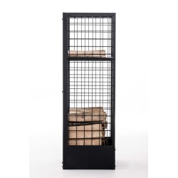 Musta metallinen polttopuuteline ristikkomuotoilulla ja lisähyllyllä