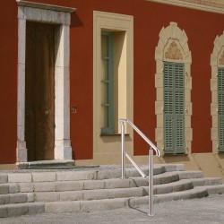 Portaankaide 304-ruostumattomasta teräksestä 4–5 portaalle säädettävä kulma 0–45° sisä- ja ulkokäyttöön