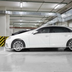 Auton kertakäyttöinen läpinäkyvä suojapeite matalatiheyksinen polyeteenimuovi 3,8 x 6,6 m 10 kpl