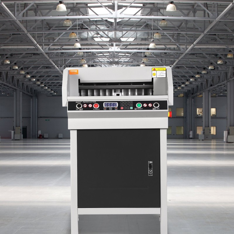 Sähkökäyttöinen paperileikkuri 450 mm leikkausleveys 40 mm paksuus LCD-näyttö automaattinen paperin työntö
