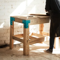 Työpöydän kulmaraudat teräs 8 kpl sopii 4x4 ja 2x4 runkopuille