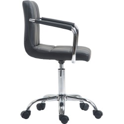 Moderni matalaselkäinen toimistotuoli keinonahalla ja kromirungolla