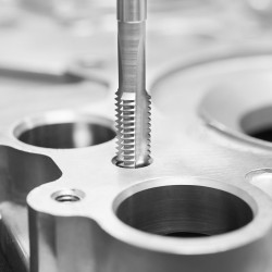 Kierretappi- ja kierretuppisarja 40-osainen metriset koot M3–M12 laakeriterästä