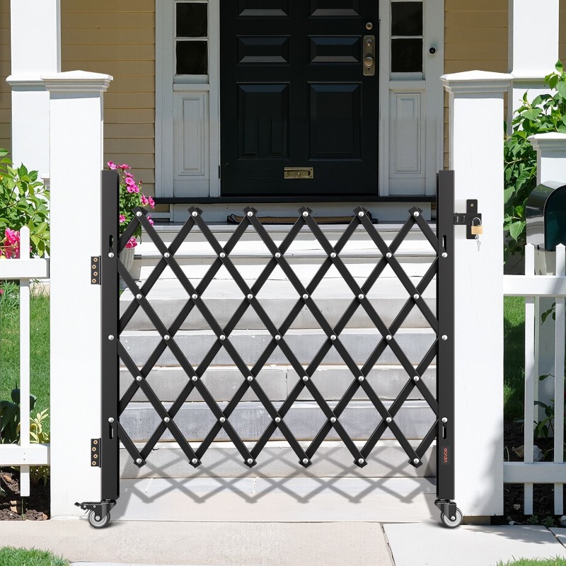 Taitettava teräksinen turvaportti 110×131 cm lukittavilla 360 asteen kääntyvillä pyörillä