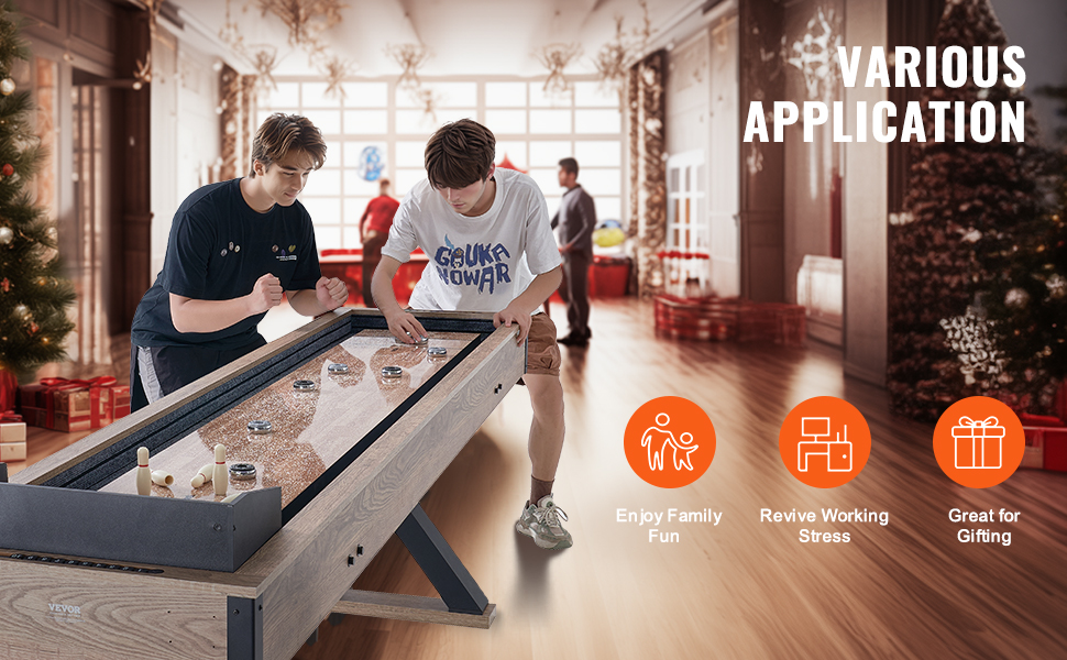 Mukana tulevat shuffleboard- ja keilatarvikkeet