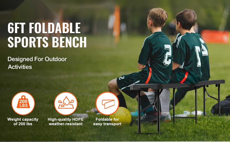 Taittuva joukkuepenkki kentän laidalla