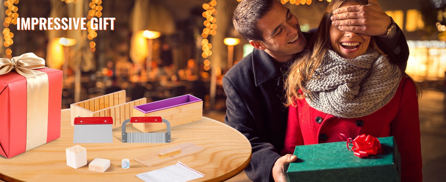 Saippualeikkuri käytössä saippuapötkön kanssa