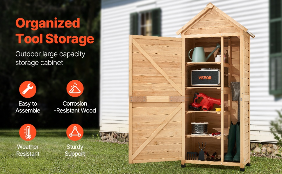 Puinen ulkovarastokoppi edestä